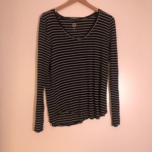 Casual striped long sleeve tshirt